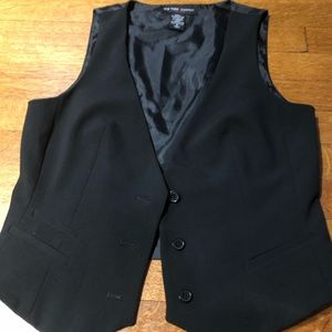 NY&Co 3 button woman’s vest. Gently used